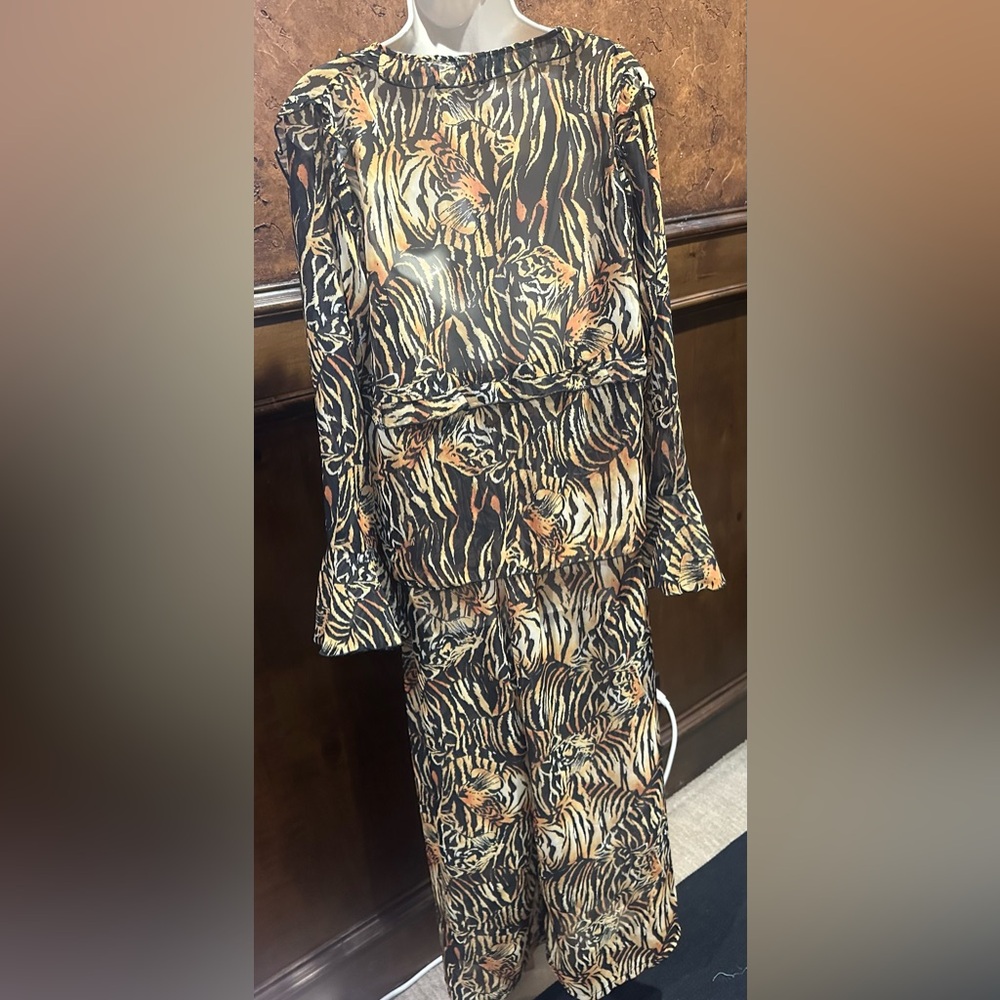 NWT SIZE M/L DOTTO LUXURY RESORT WEAR Zebra Print Pantsuit - Black and Tan - Picture 6 of 11
